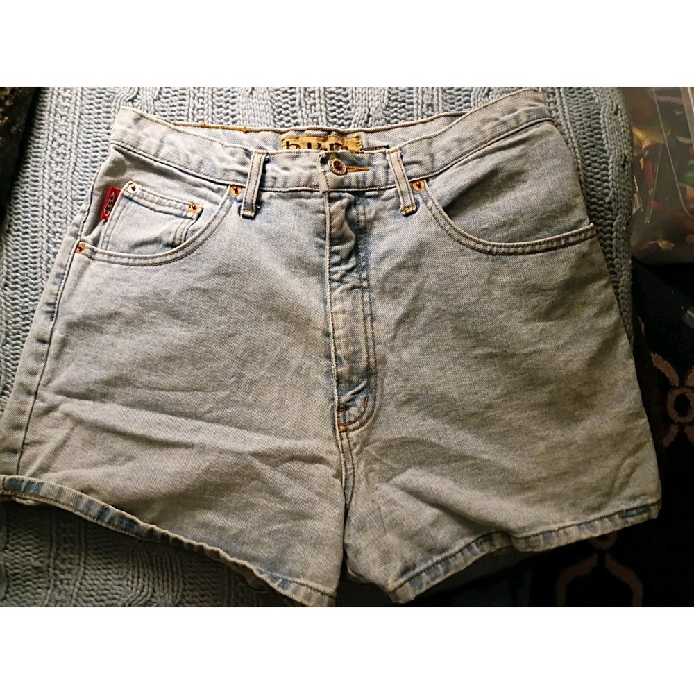 Good Used Condition Woman's B.U.M. Equipment High Waisted Shorts Size  13